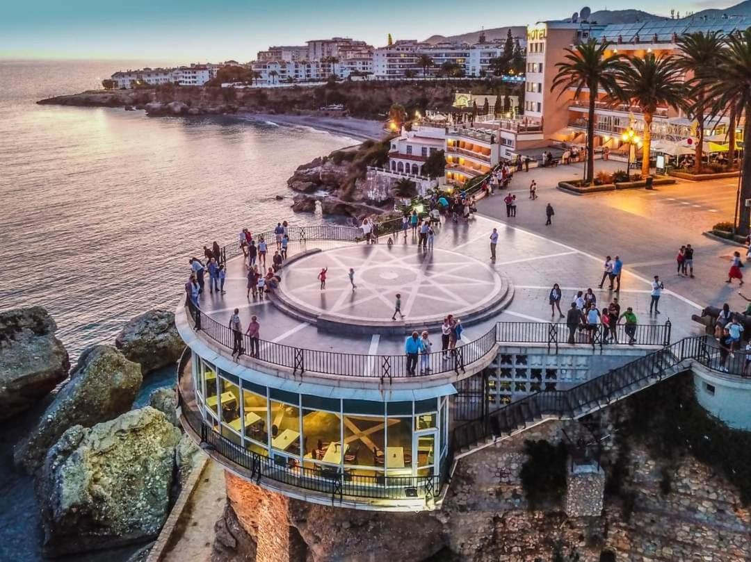 Апартаменты Atico En Mar De Нерха Экстерьер фото
